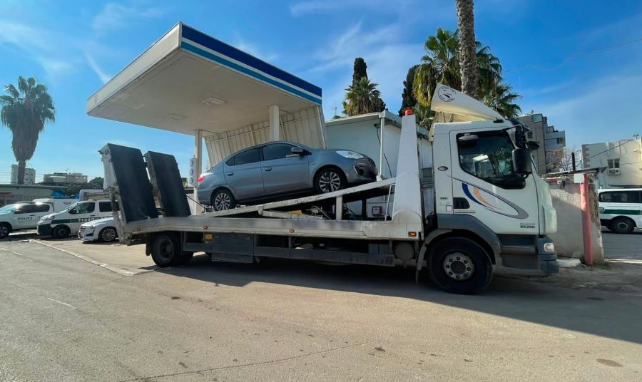 احالة سيدة من كفر كما للاقامة الجبرية لضبطها تقود بدون رخصة